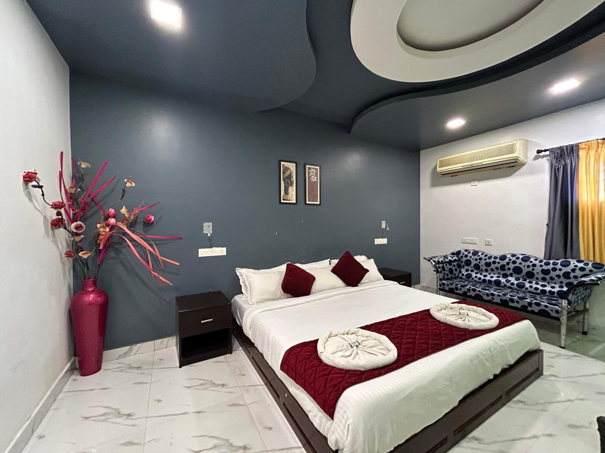 The Elite Beachview Puducherry Eksteriør billede