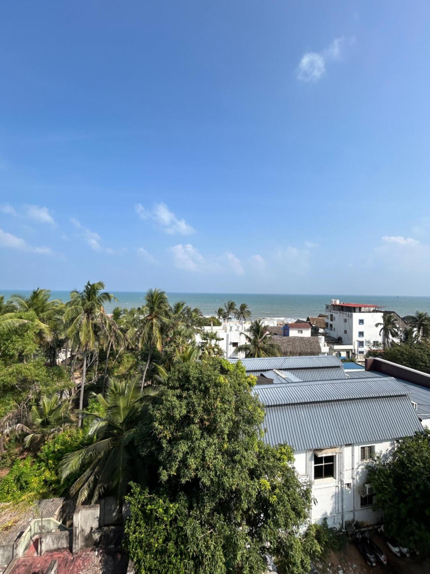 The Elite Beachview Puducherry Eksteriør billede