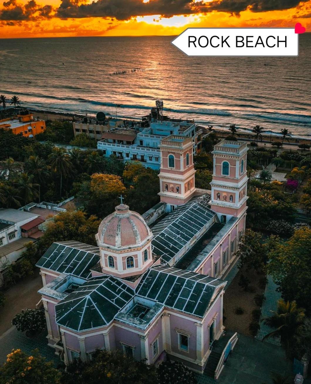 The Elite Beachview Puducherry Eksteriør billede