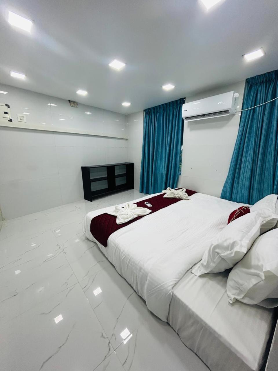 The Elite Beachview Puducherry Eksteriør billede